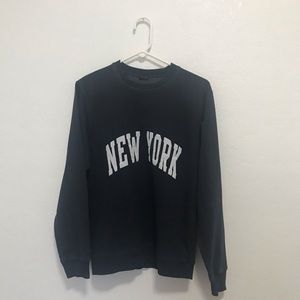 Brandy Melville Erica New York graphic sweater